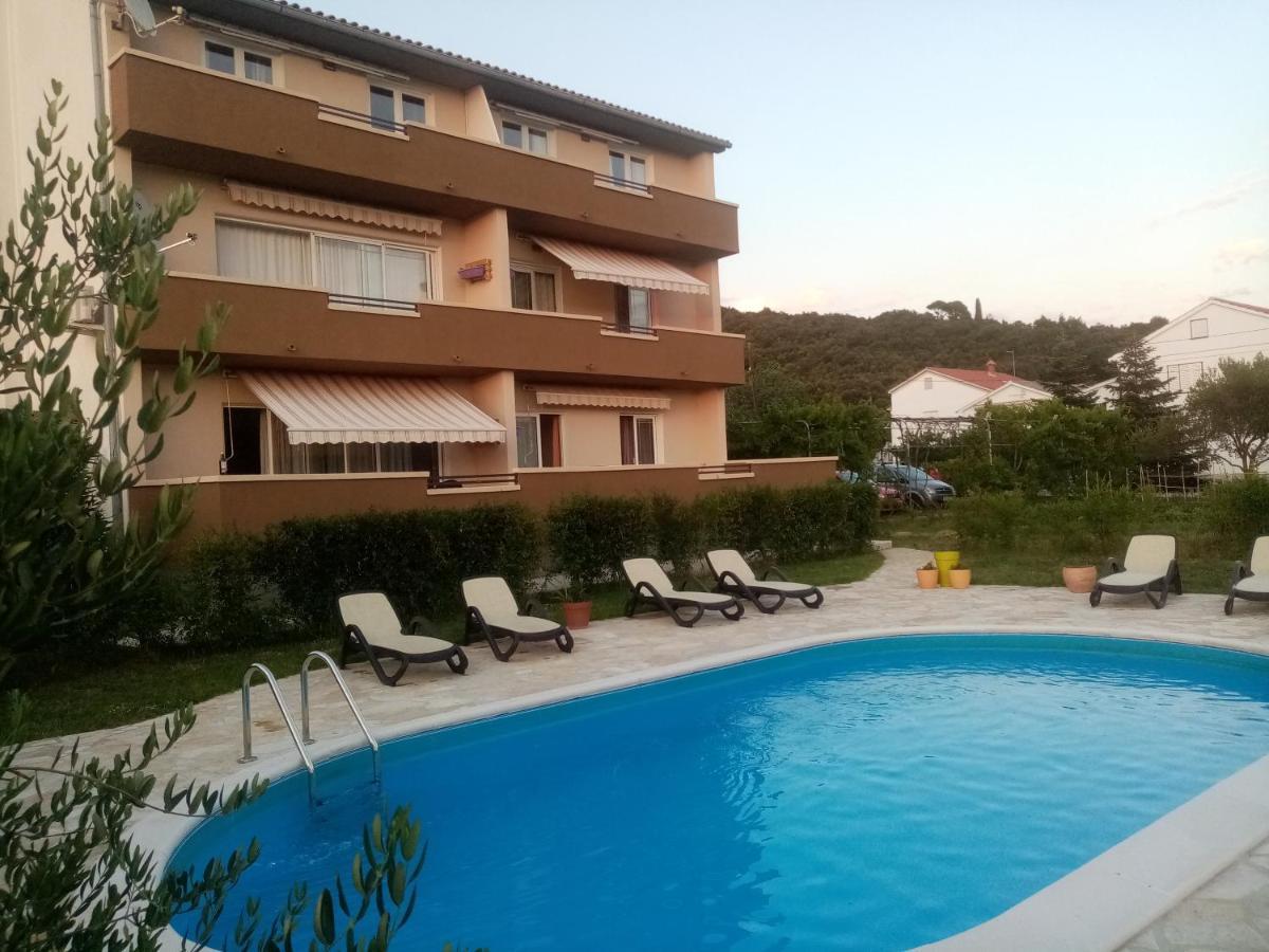 Apartman Arba 1 S Bazenom *