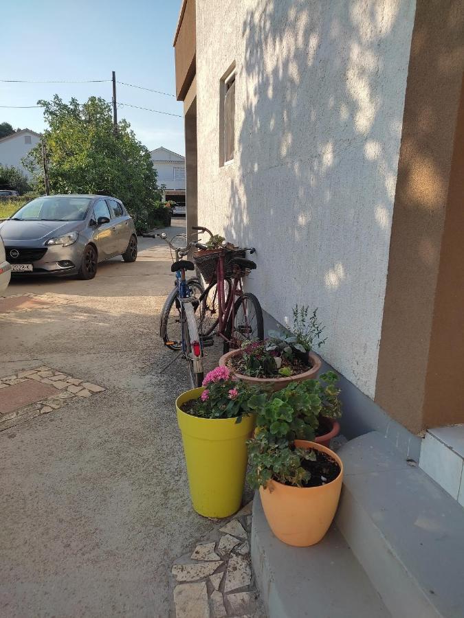 Arba 1 S Bazenom Apartman *